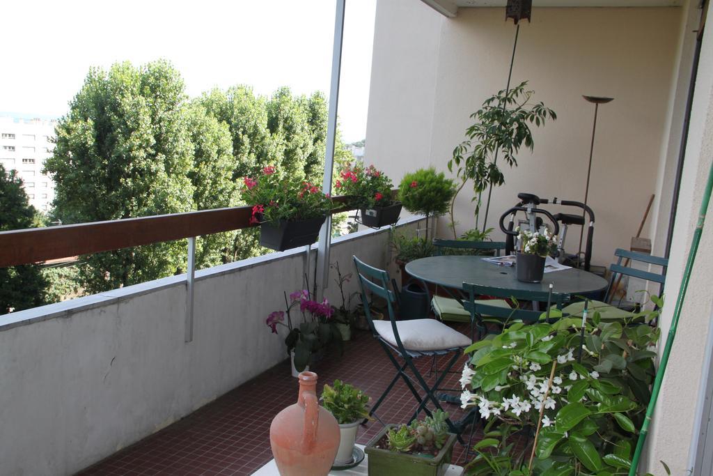 Les Hauts De Perrache Bed and Breakfast Sainte-Foy-lès-Lyon Exteriör bild