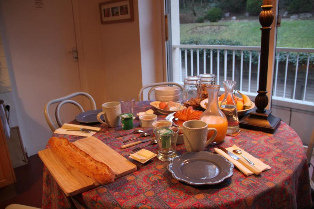 Les Hauts De Perrache Bed and Breakfast Sainte-Foy-lès-Lyon Exteriör bild